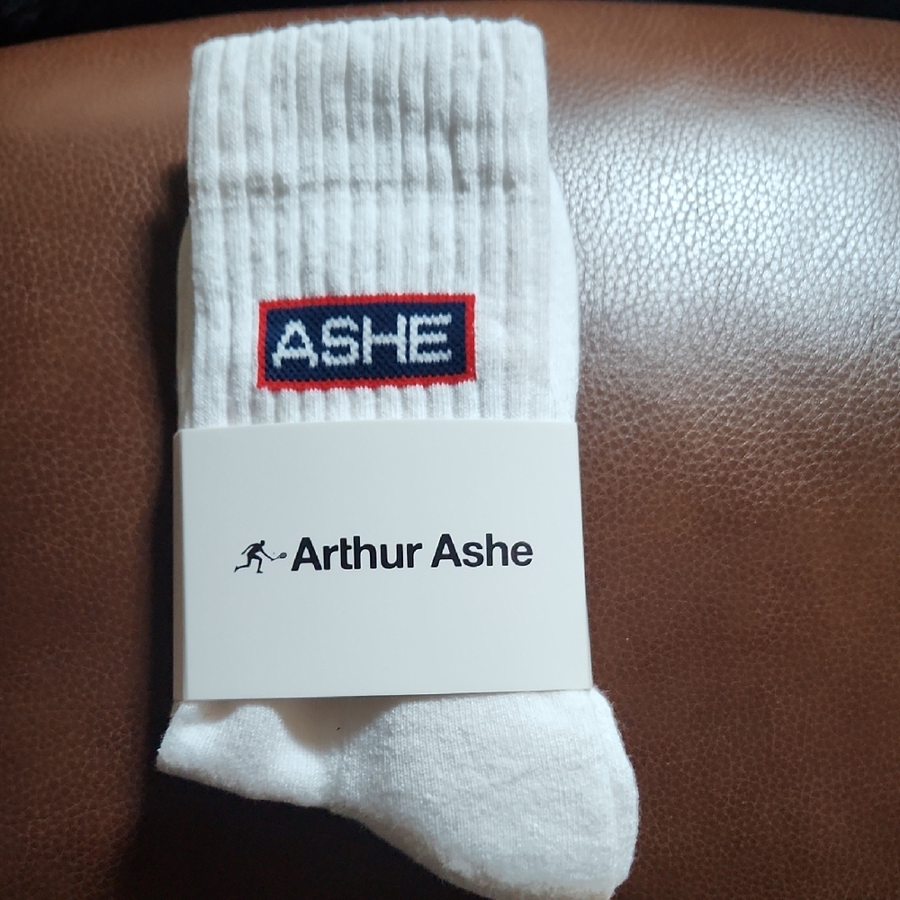 White Men's Socks